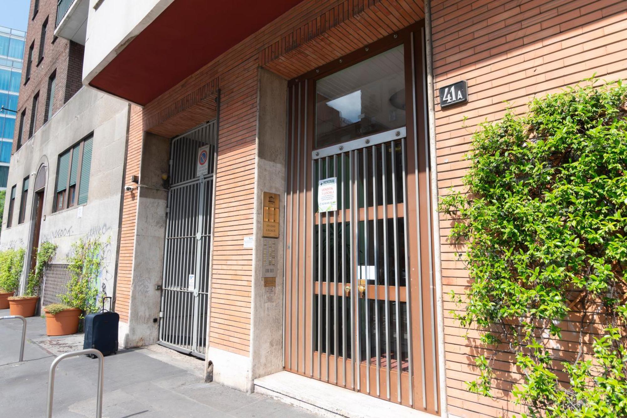 Modern & Stylish Near Isola & Central Station Milan Exterior photo